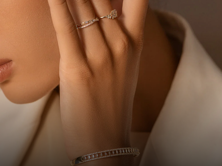 Gold Earrings - Classic Yet Contemporary
