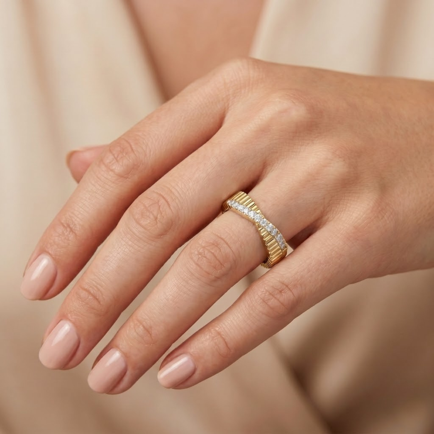 Elegant Textured Diamond Ring