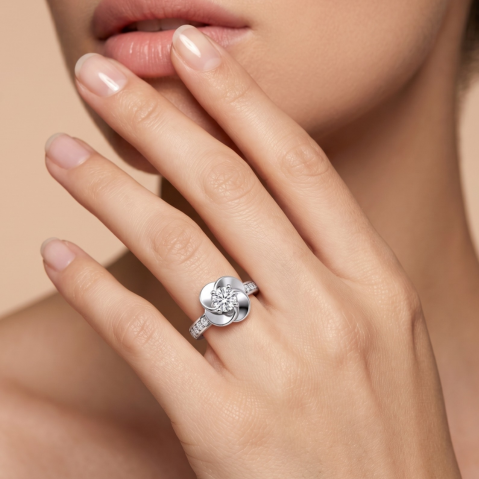 Bloom Flower Moissanite Diamond Ring